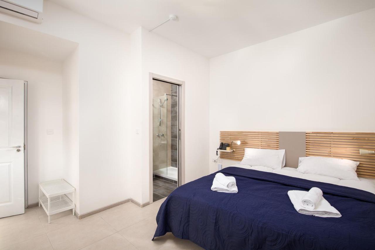 Island Guesthouse Gzira ภายนอก รูปภาพ